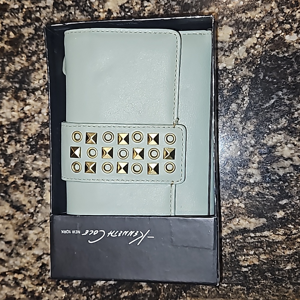Kenneth Cole New York Leather Wallet NWT